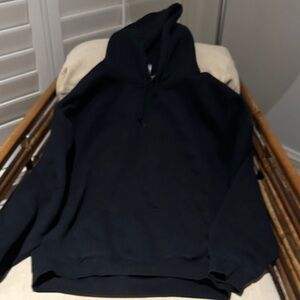 Gildan Black Hoodie Sweatshirt